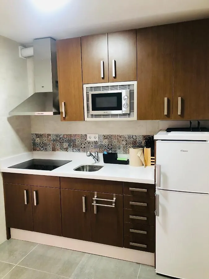 Loben House Apartamento Cádis